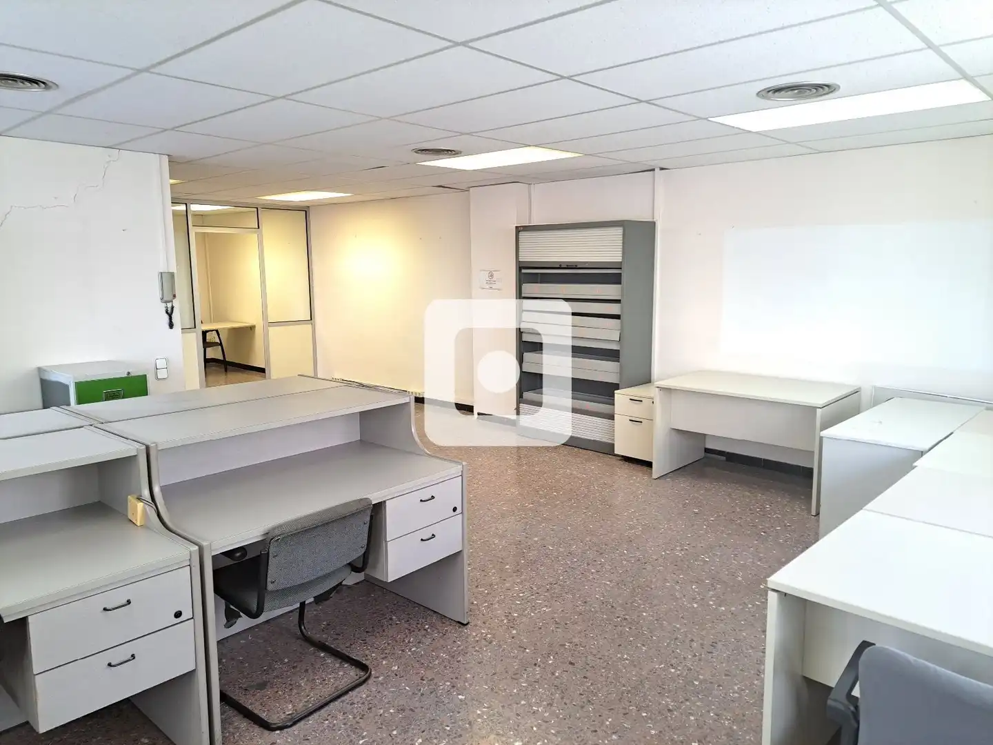 Büro zum Verkauf in Terrassa mit Klimaanlage und Heizung