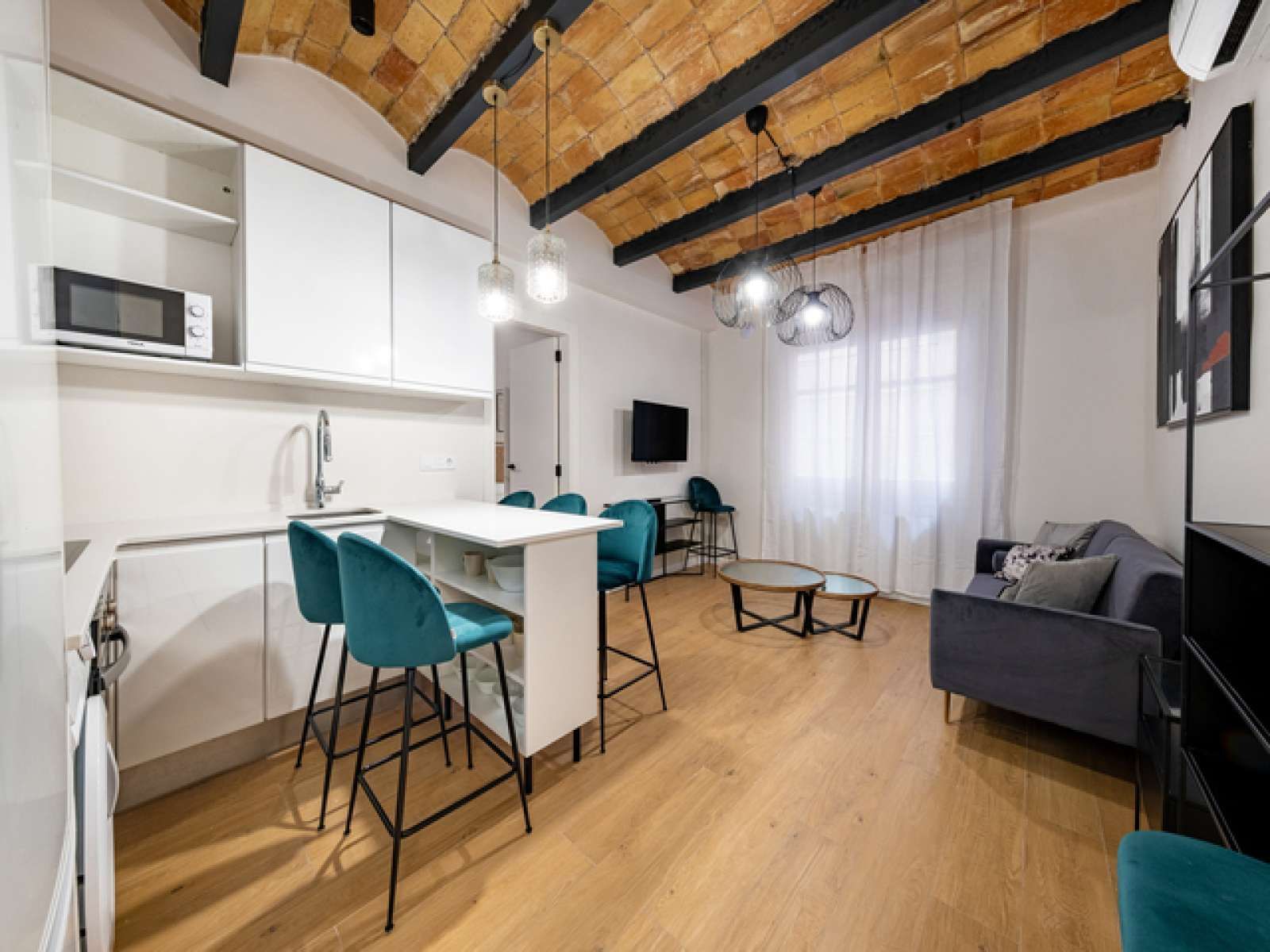 Living room of Apartment to share in  Barcelona Capital  with Air Conditioner, Heating and Terrace