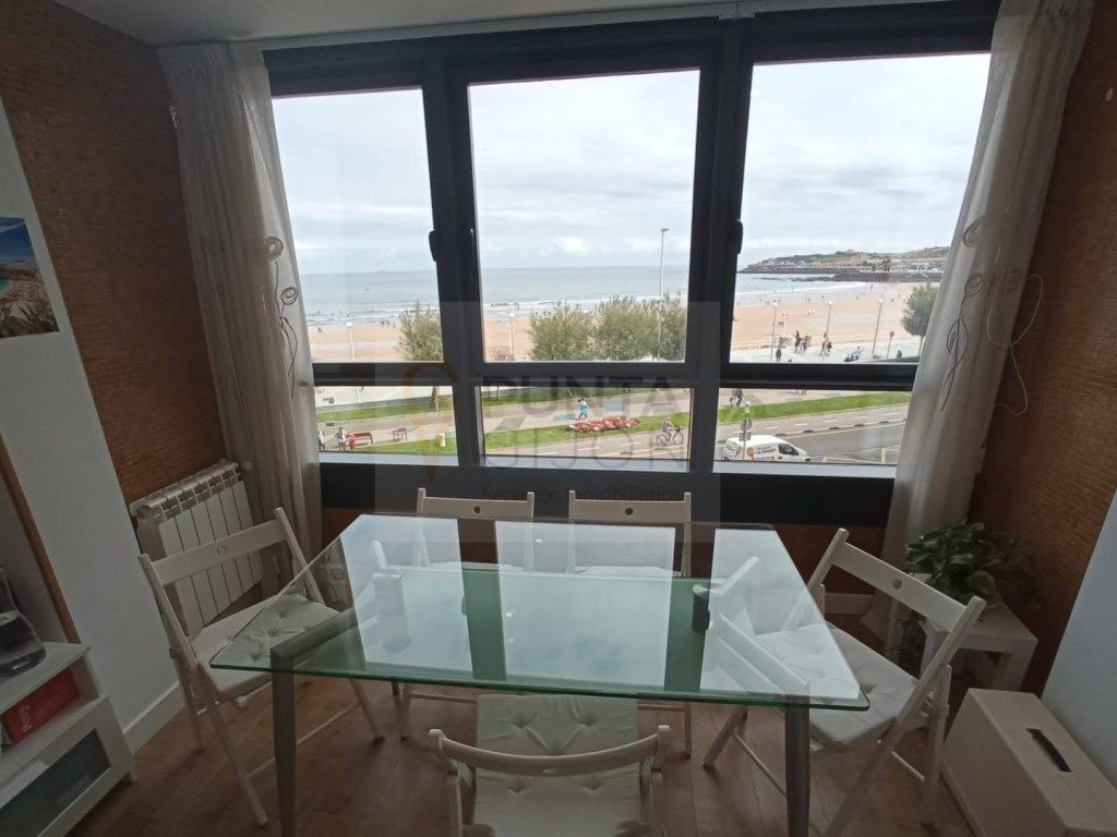 Bedroom of Flat to rent in Gijón 