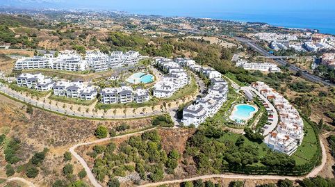 Apartamento en planta baja con 4 dormitorios y vistas panorámicas en Estepona, imatge 2