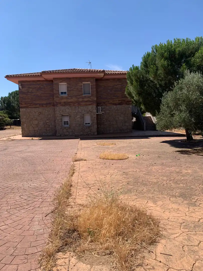 Chalet con terraza en venta en Calle la Fuente, imagen 2