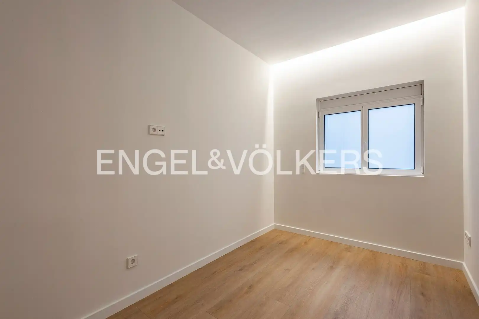 Piso en venta en Barcelona con Aire acondicionado, Calefacción y Balcón