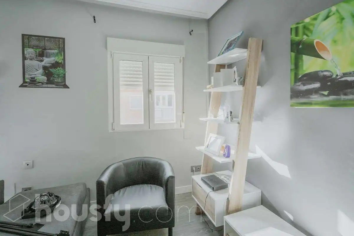 Bedroom of Flat for sale in Valladolid  with Air Conditioner and Terrace
