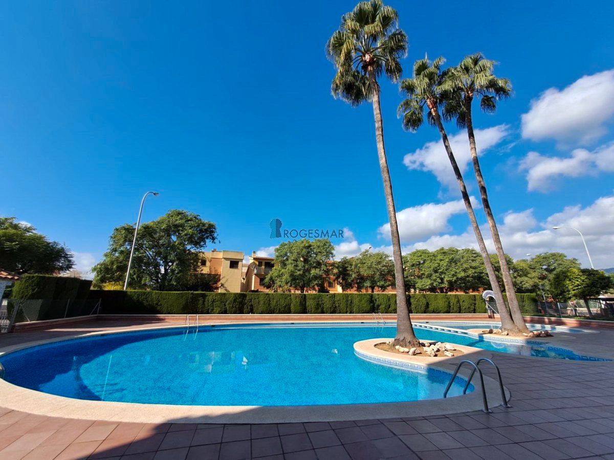 Piscina de Apartamento en venta en Benicasim / Benicàssim con Piscina comunitaria