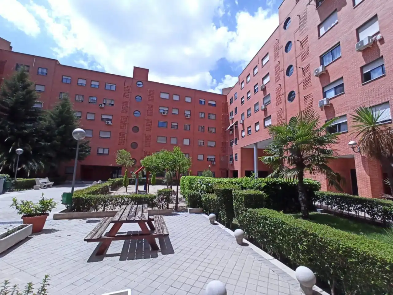 Vista exterior de Pis en venda en Alcorcón amb Aire condicionat, Calefacció i Moblat