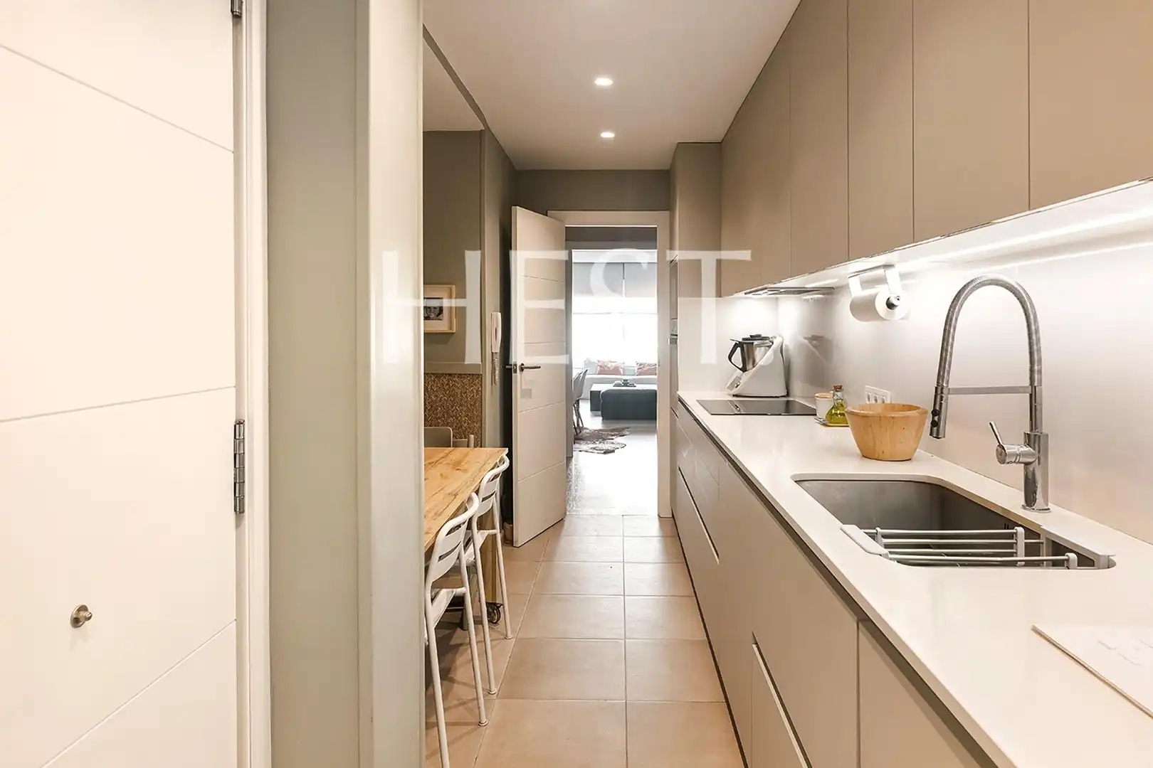 Cocina de Piso en venta en Barcelona con Calefacción, Parquet y Trastero