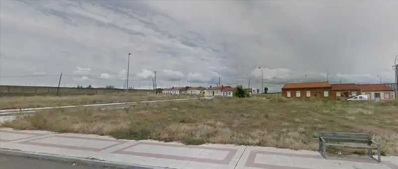 Residencial en venda a DE VENTAS-OESTE - PGOU DE LEON, Las Ventas