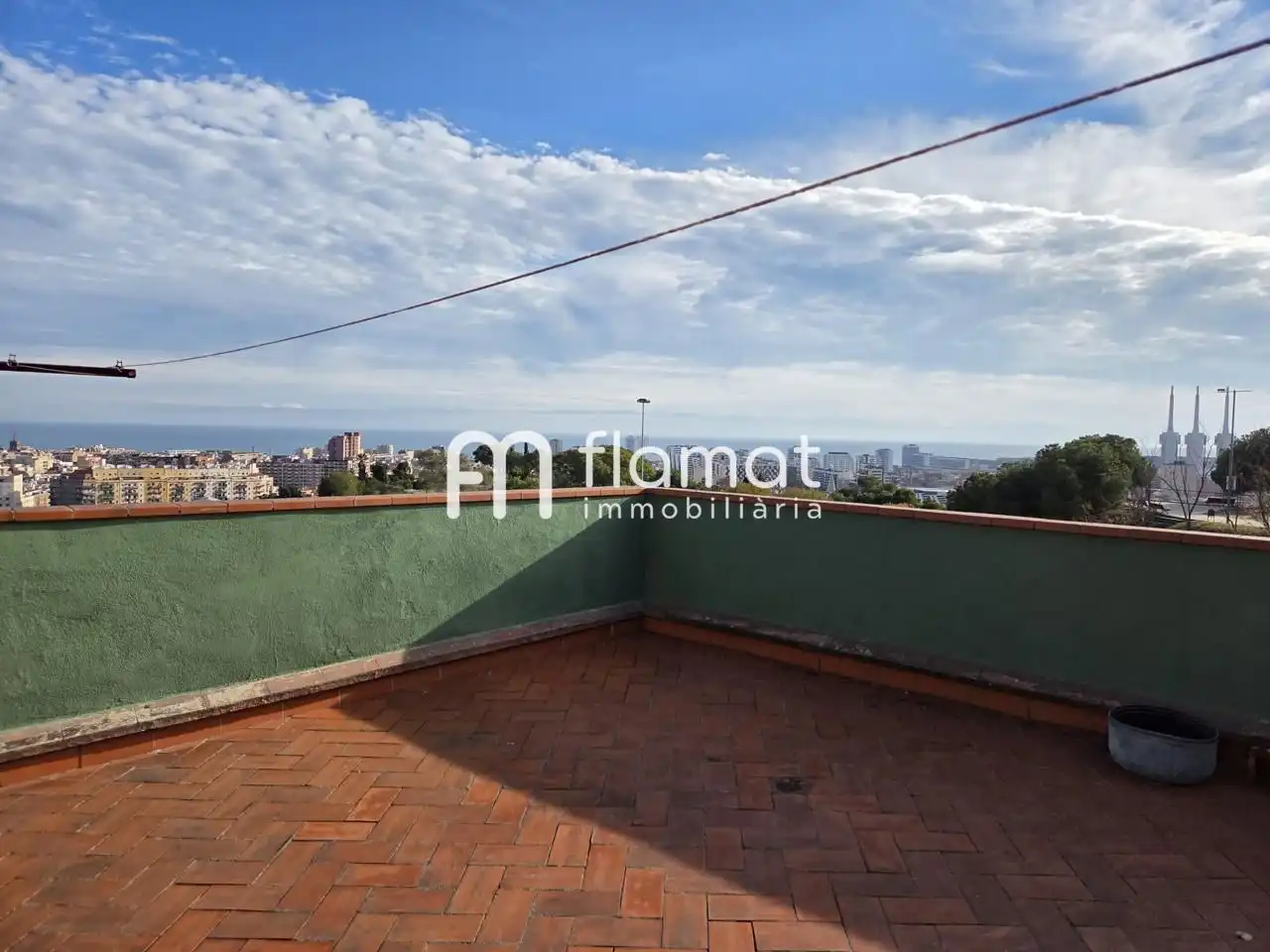 Vista exterior de Dúplex en venta en Badalona con Terraza