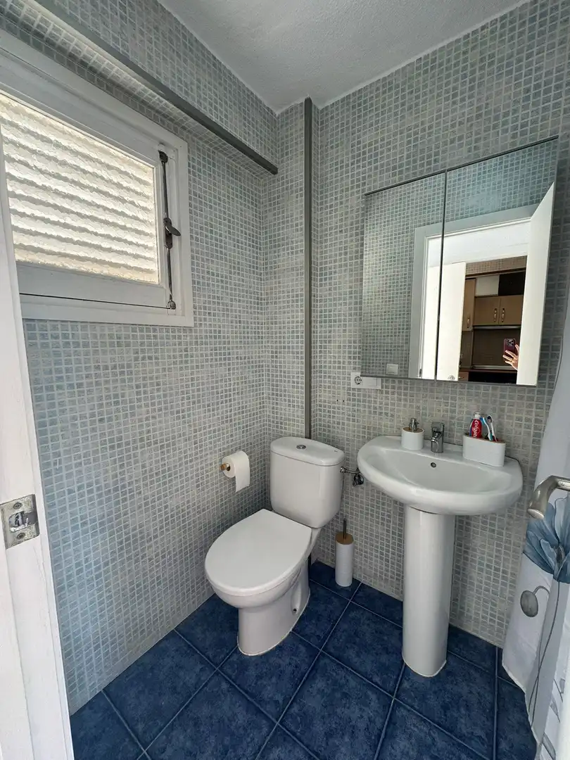 Bathroom of Apartments for rent in El Campello  with Air Conditioner and Furnished