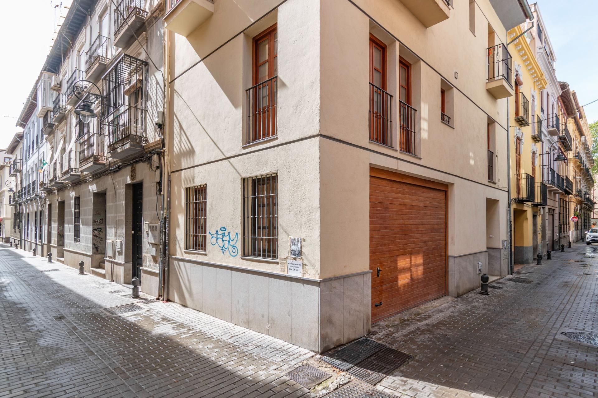 Vista exterior de Pis en venda en  Granada Capital