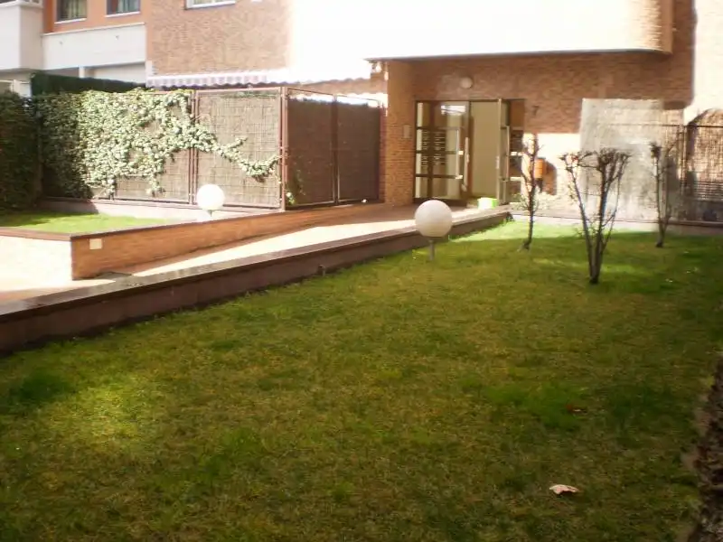 Garden of Flat for sale in Madrid  with Heating, Private garden and Parquet flooring
