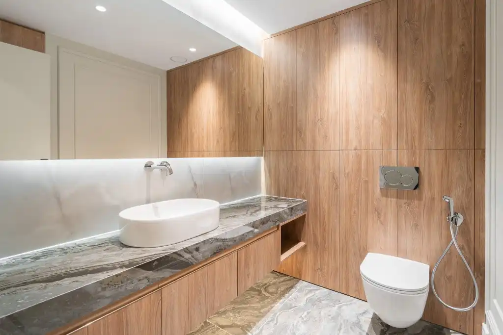 Badezimmer von Wohnungen zum Verkauf in Barcelona mit Klimaanlage, Heizung und Parkett
