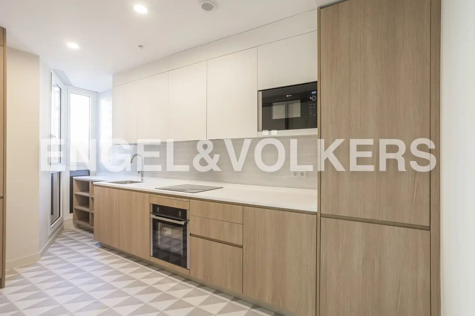 Wohnung zur Miete in Calle de Gonzalo de Córdoba, Trafalgar
