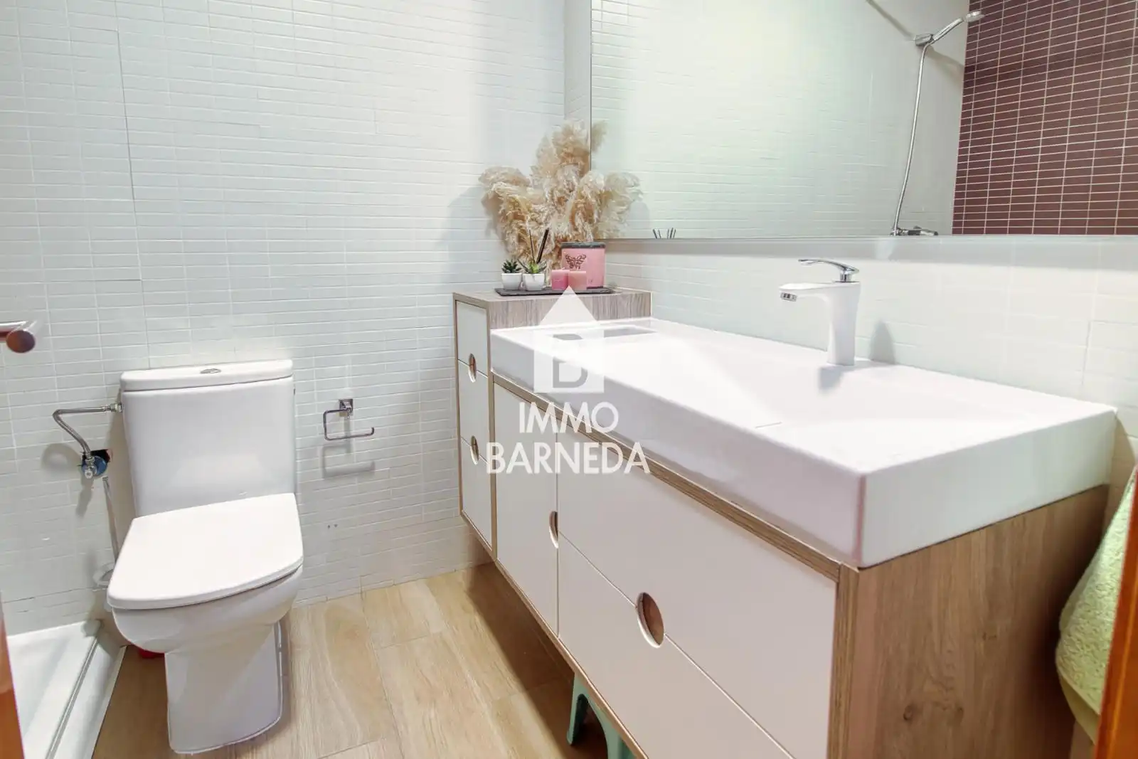 Bany de Pis en venda en Roses amb Aire condicionat i Terrassa