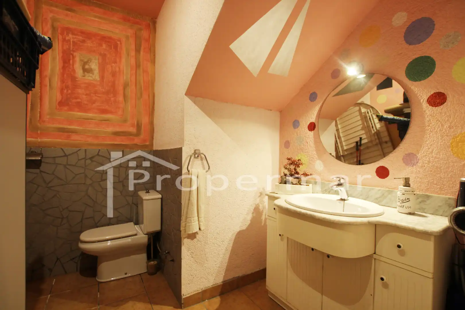 Badezimmer von Haus oder Chalet zum Verkauf in Sant Antoni de Vilamajor mit Klimaanlage, Heizung und Privatgarten
