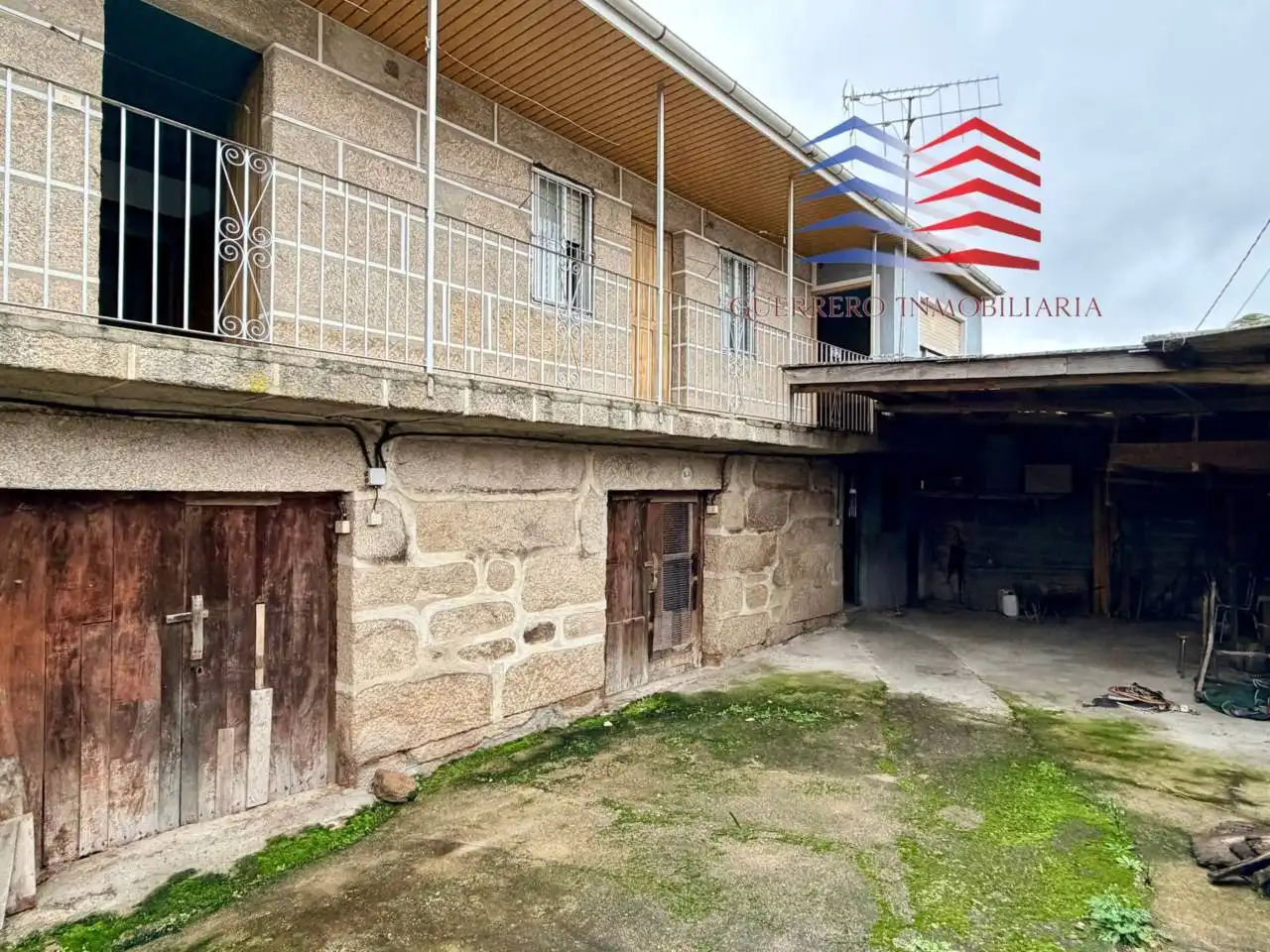 Vista exterior de Casa o chalet en venta en A Bola  con Jardín privado, Trastero y Balcón