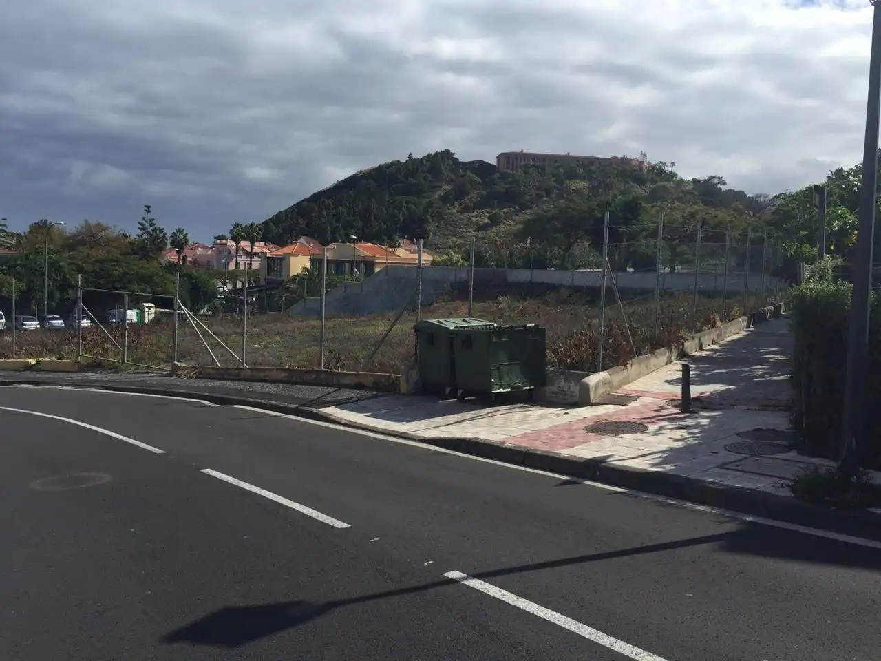 Vista exterior de Terreny industrial en venda en Puerto de la Cruz
