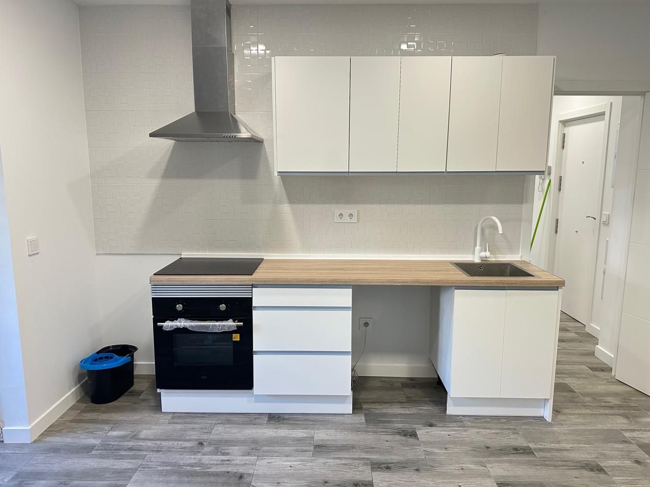 Kitchen of Planta baja to rent in Fuenlabrada  with Heating and Community pool