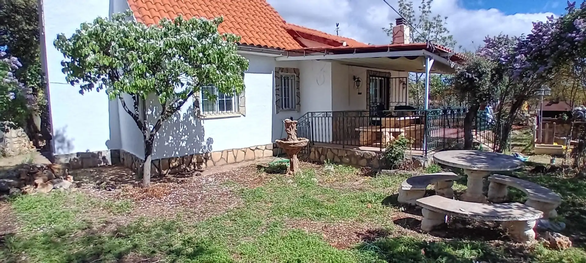 Houses for sale in Calle Acacias, 15, Hontoba