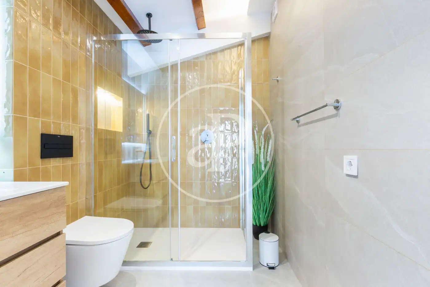 Badezimmer von Maisonette zum Verkauf in Valencia mit Klimaanlage, Heizung und Privatgarten