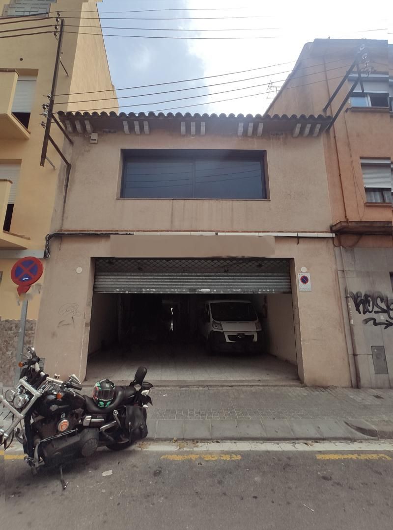 Exterior view of Building for sale in Mataró