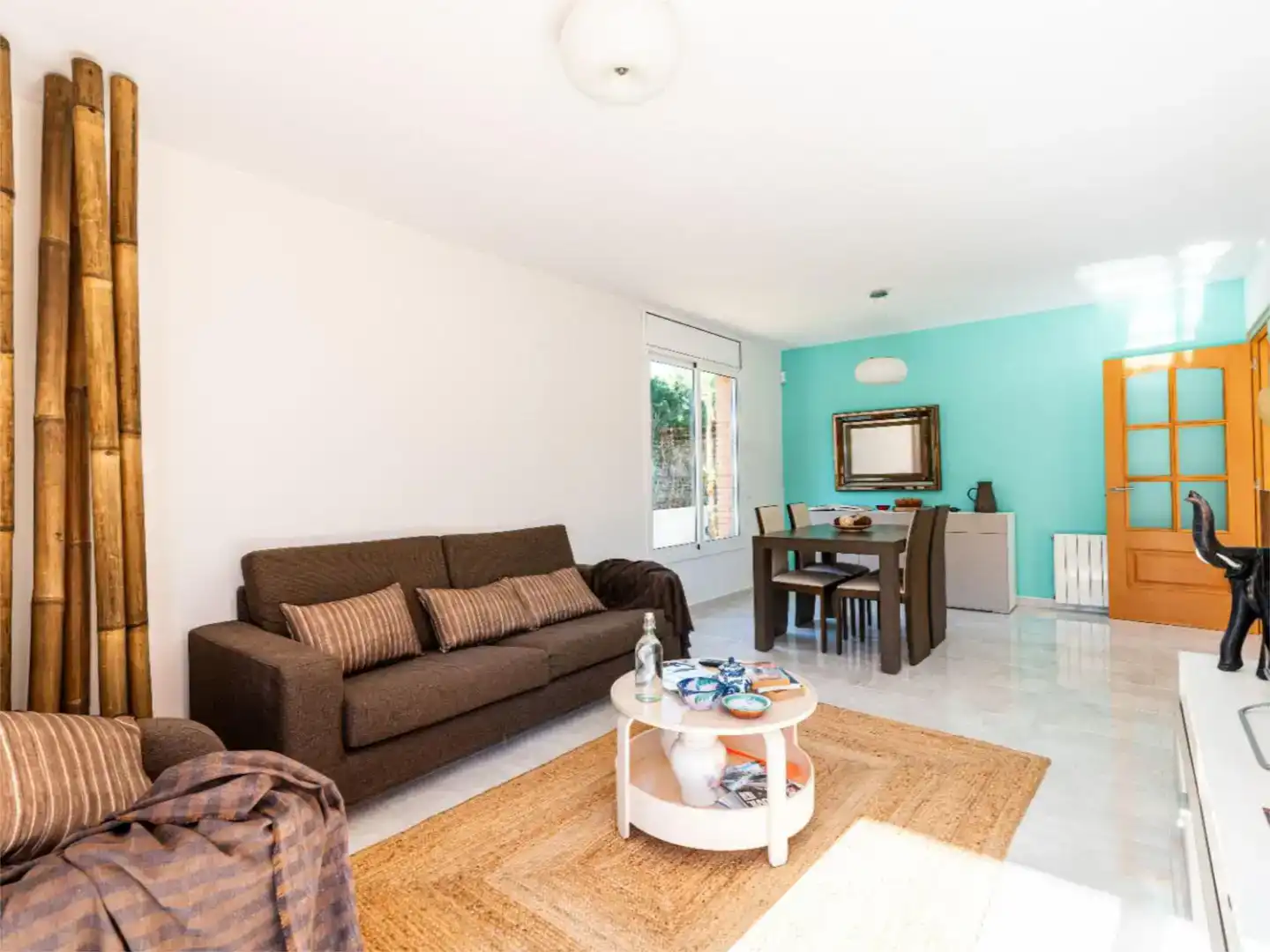 Living room of Houses for sale in Roda de Berà  with Swimming Pool and Balcony