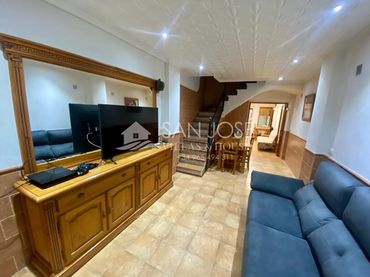 House with garden for sale in Centro