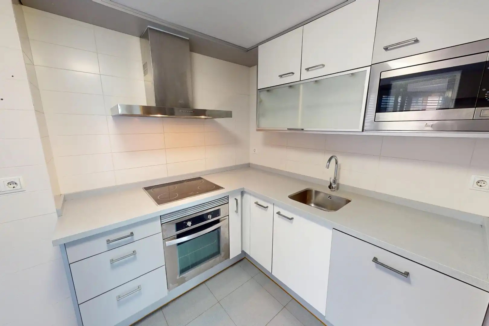 Küche von Wohnung zum Verkauf in Valencia mit Klimaanlage, Parkett und Gemeinschaftspool