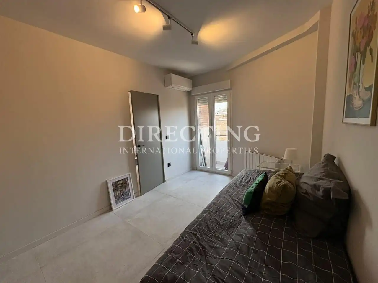 Bedroom of Attic for rent in Barrio de Salamanca