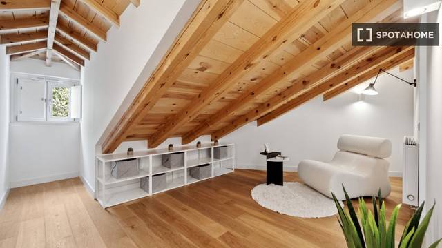 Piso en Alquiler en Universidad - Malasaña