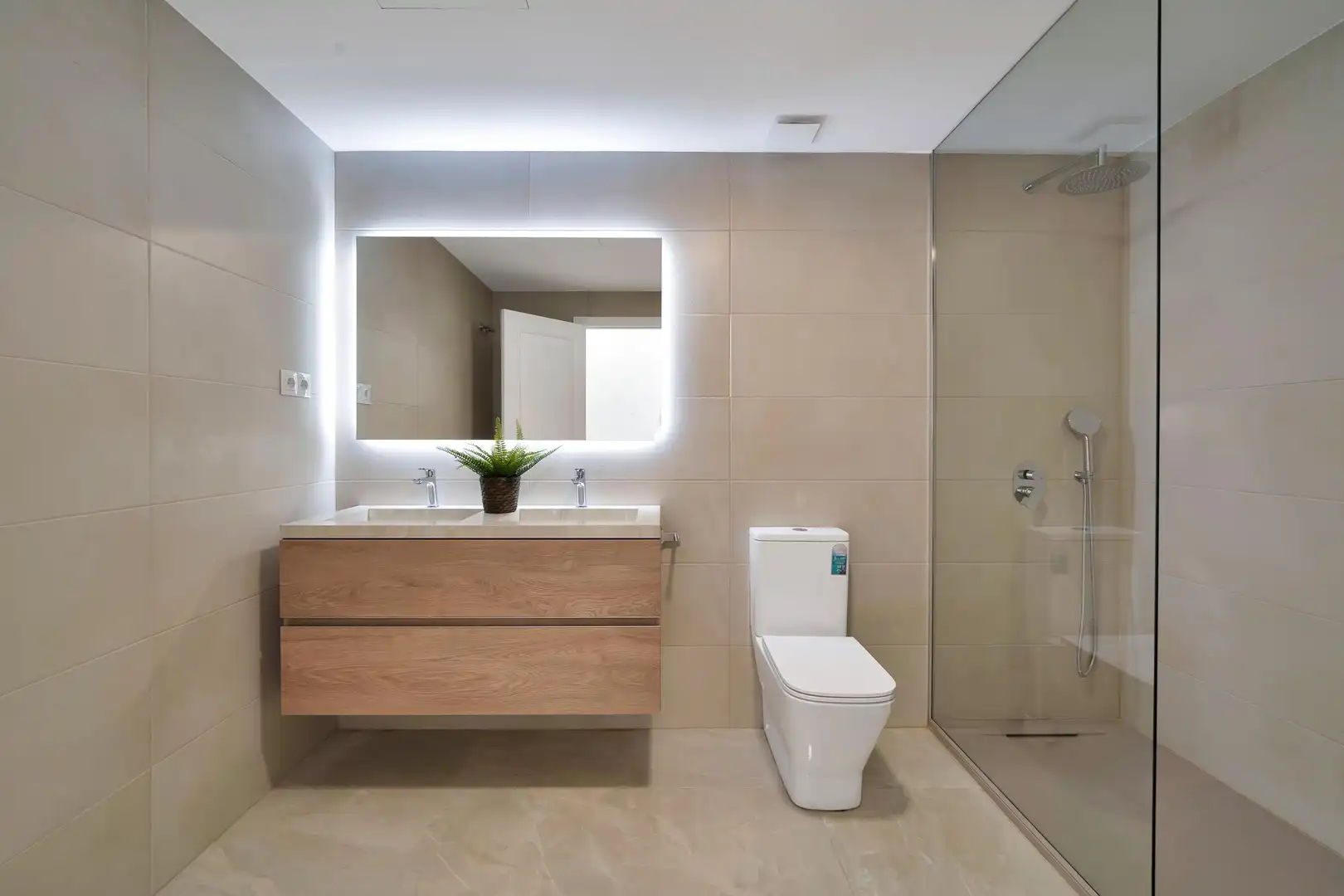 Detached homes for sale in 29 Calle Pleyades, Los Naranjos