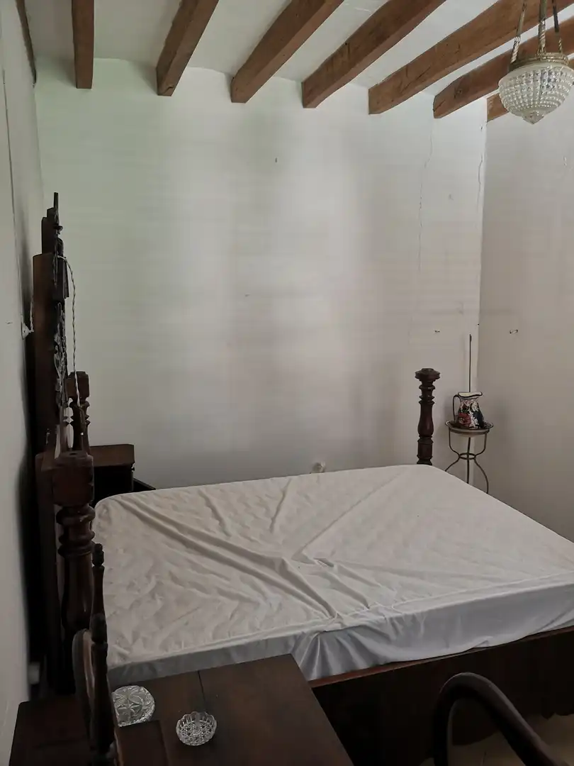Dormitori de Casa o xalet en venda en Puigpunyent amb Jardí privat, Moblat i Forn