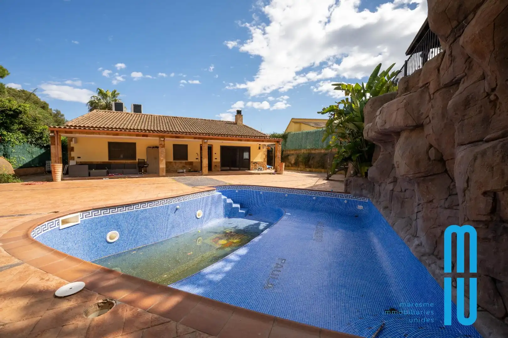 Piscina de Casa o chalet en venta en Tordera con Aire acondicionado, Calefacción y Jardín privado