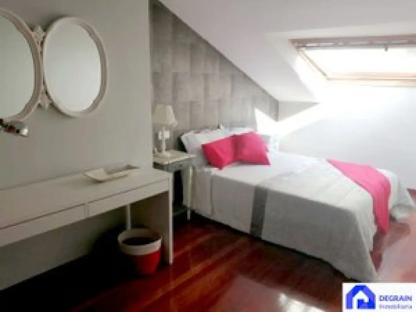 Bedroom of Flat for rent in Oviedo   with Furnished