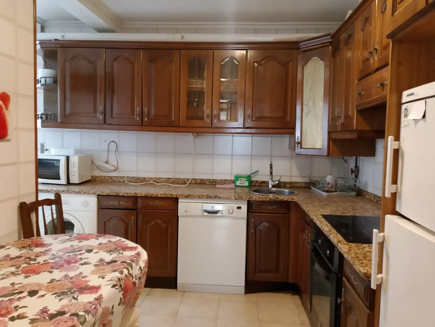 Cocina de Piso en venta en Santander con Calefacción, Parquet y Trastero