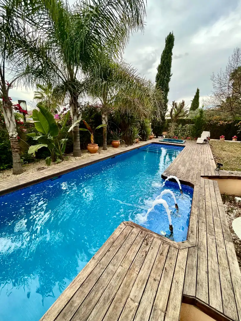 Piscina de Casa o xalet en venda en Alicante / Alacant amb Aire condicionat, Calefacció i Jardí privat