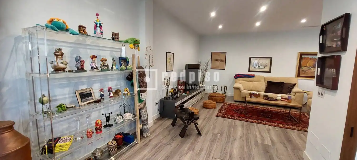 Living room of Houses for sale in Malpica de Tajo  with Air Conditioner, Heating and Storage room