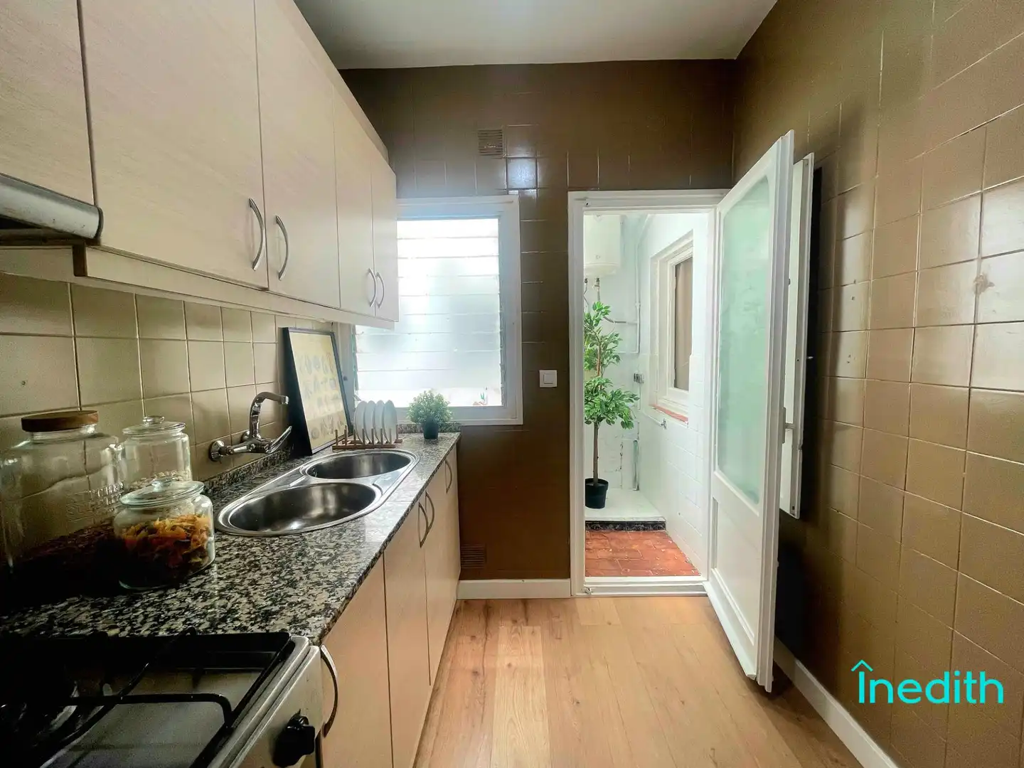 Cocina de Piso en venta en El Prat de Llobregat con Calefacción, Parquet y Terraza