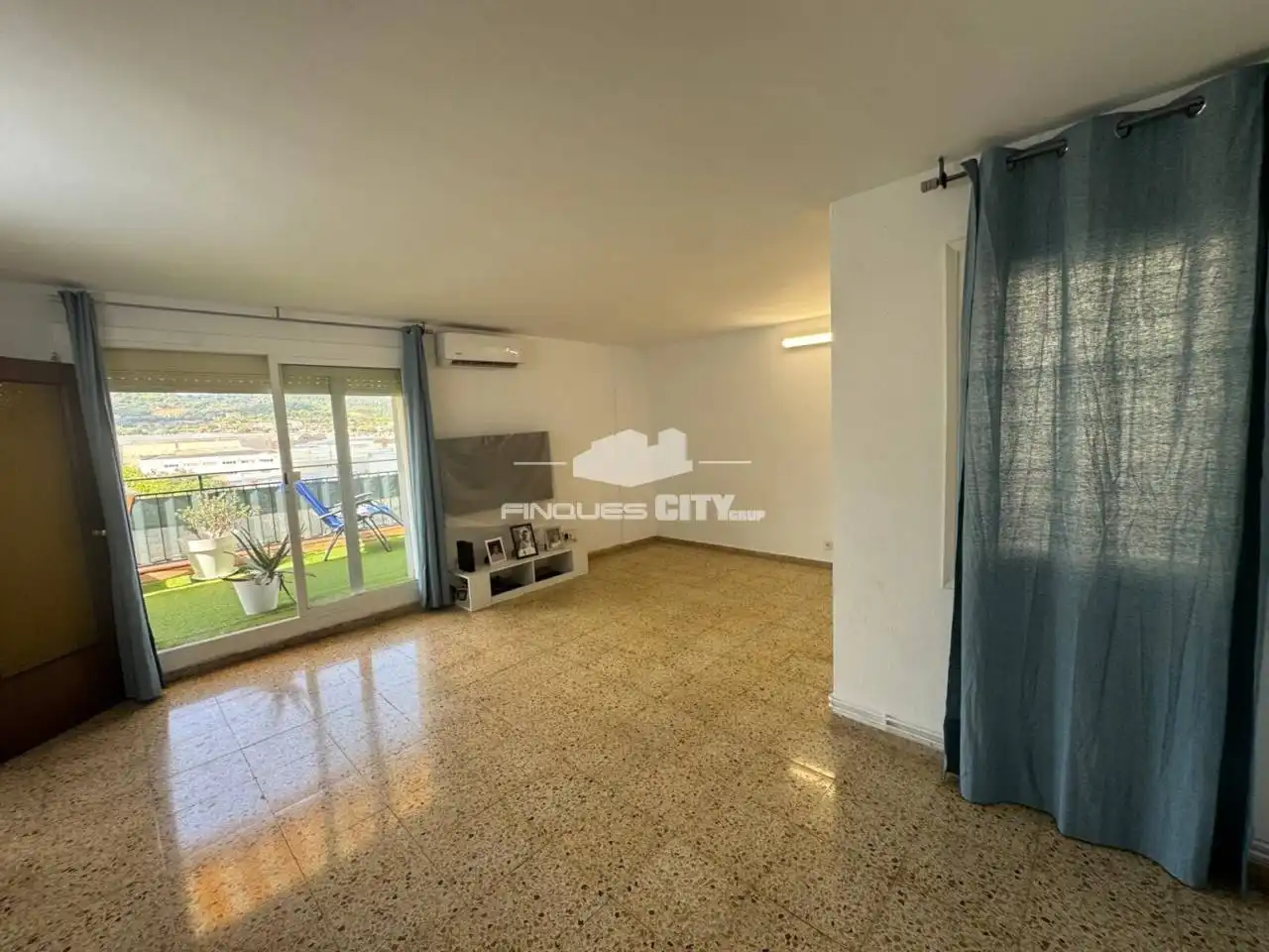 Sala d'estar de Pis en venda en Pineda de Mar amb Aire condicionat, Calefacció i Terrassa