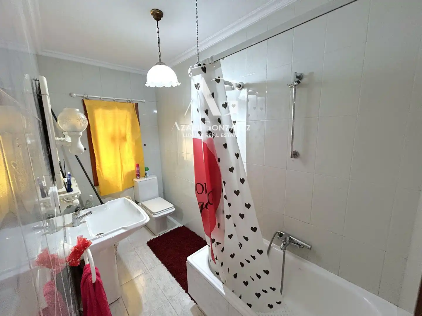 Bathroom of Flat for sale in Santander  with Storage room and Furnished