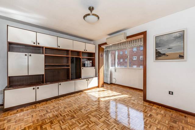 Piso en Venta en C. del Corregidor Juan Francisco de Luján en Fontarrón