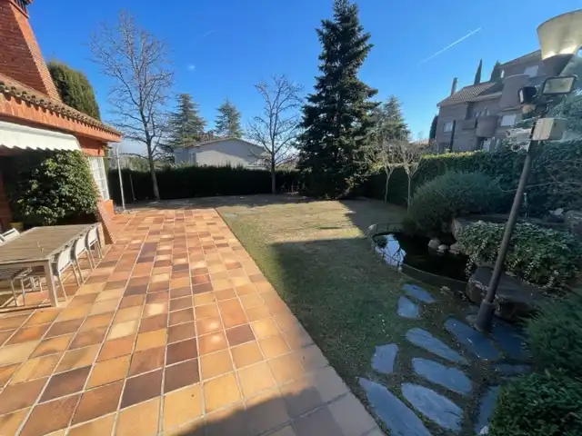 Jardín de Casa o chalet en venta en Cerdanyola del Vallès con Aire acondicionado, Calefacción y Jardín privado