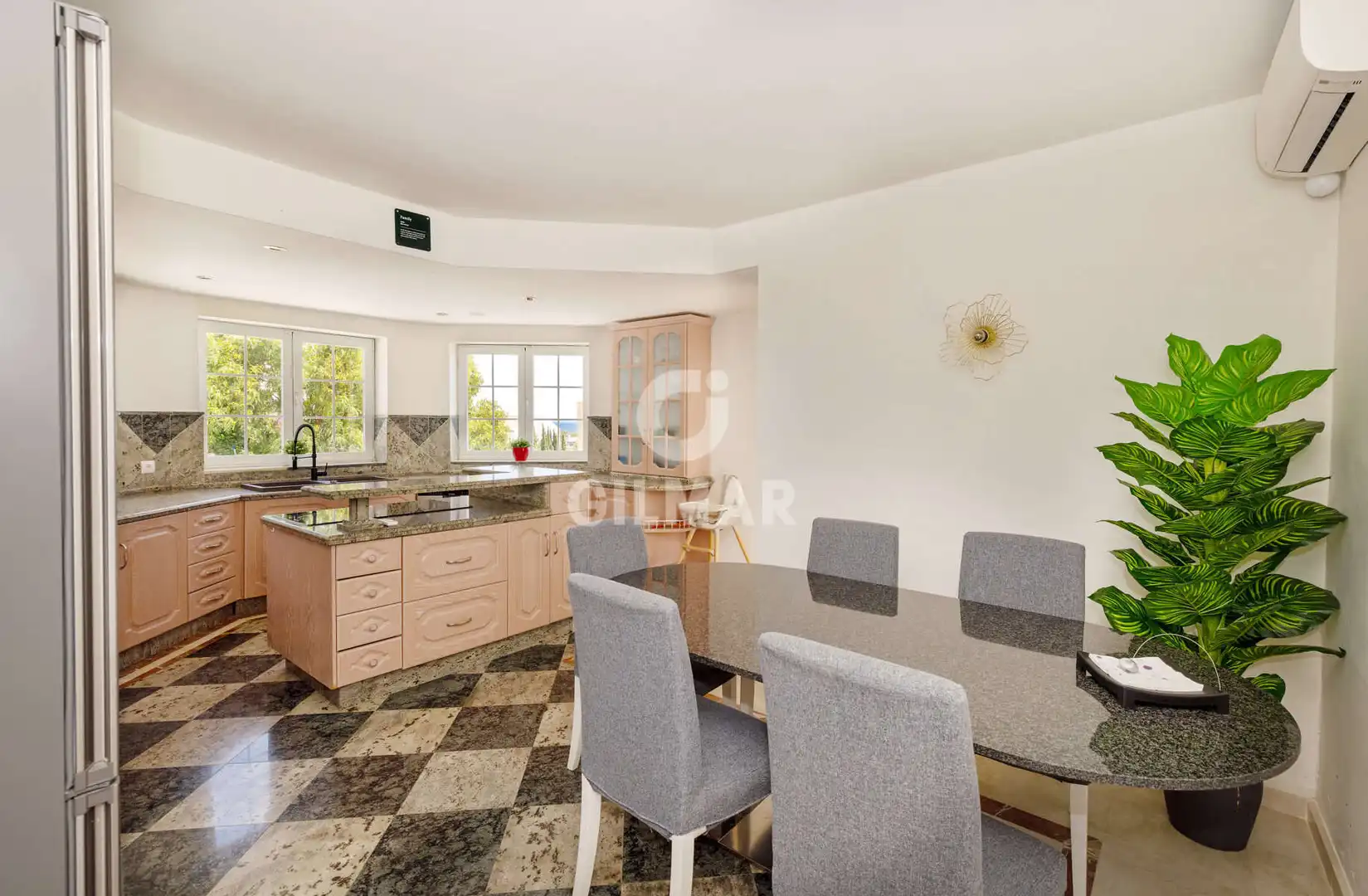 Comedor de Casa o chalet en venta en Estepona con Jardín privado y Piscina