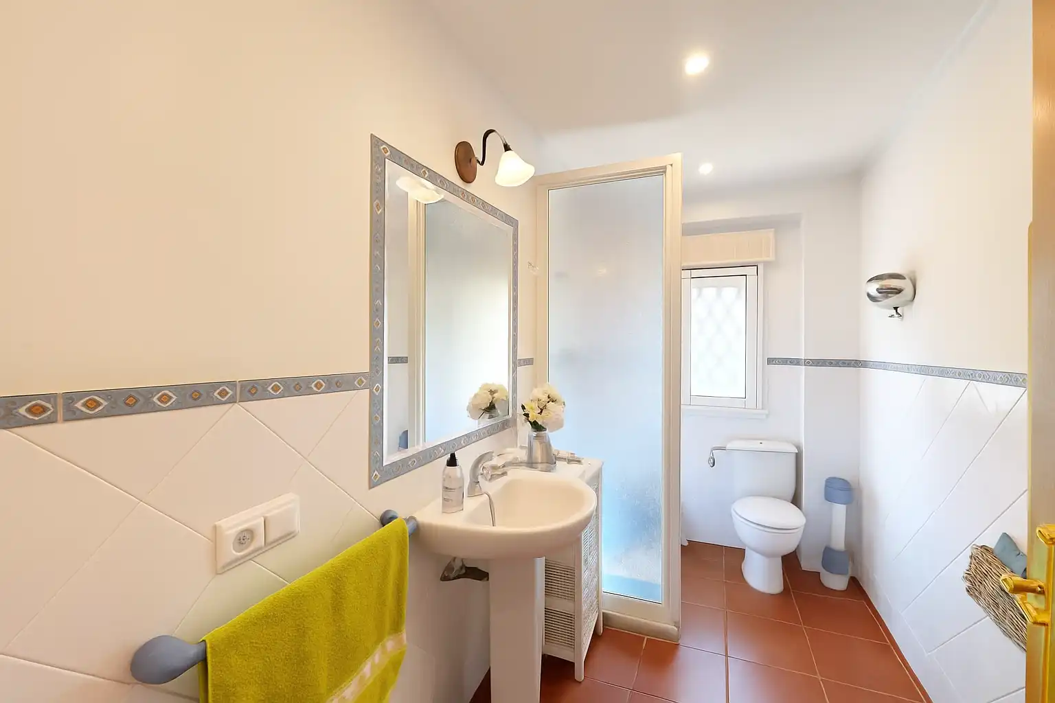 Baño de Finca rústica en venta en Béjar con Calefacción, Jardín privado y Parquet
