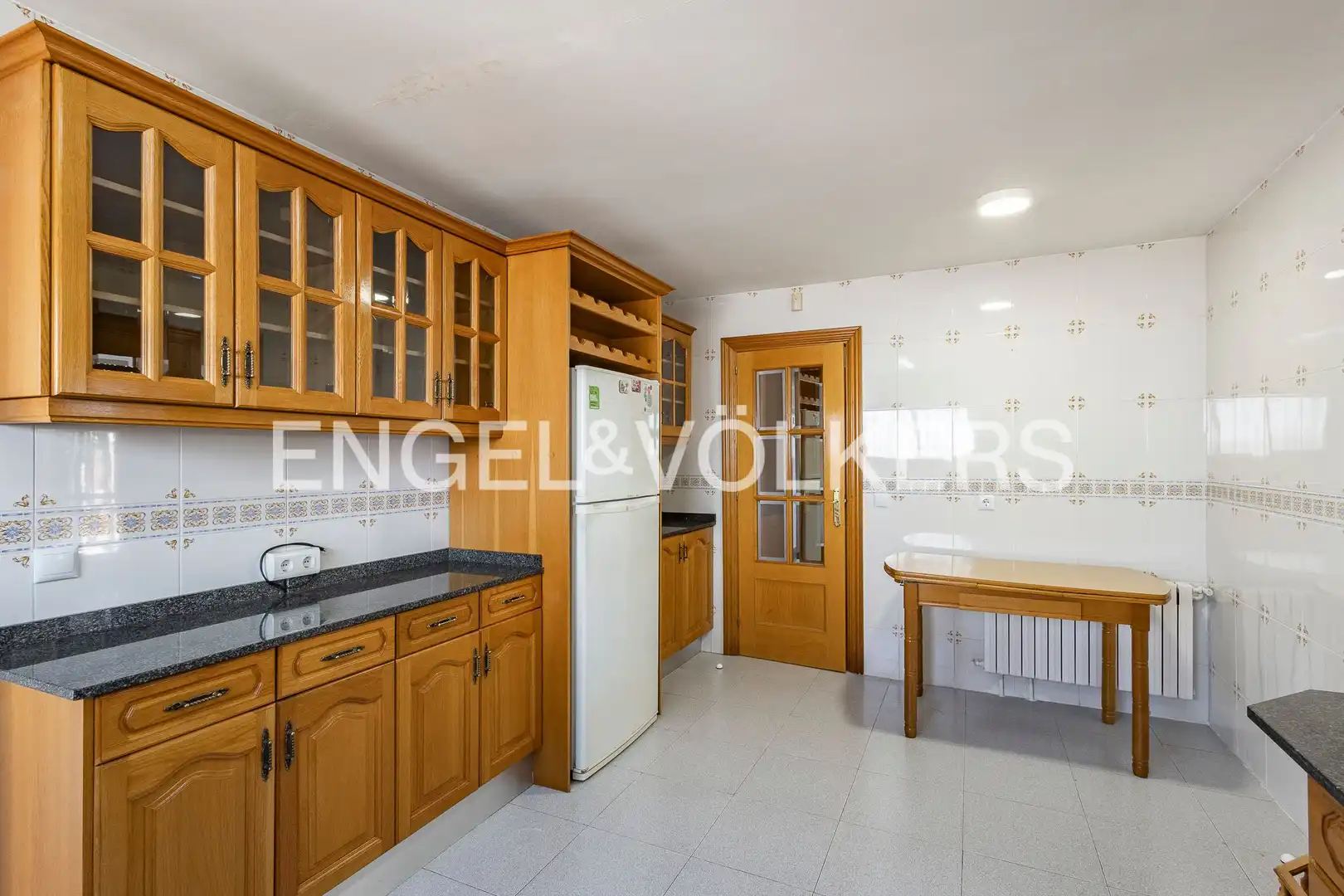 Cocina de Casa o chalet de alquiler en Viladecans con Aire acondicionado, Calefacción y Jardín privado