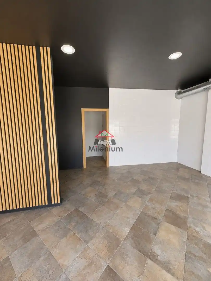 Local en venta en Algeciras con Aire acondicionado y Alarma