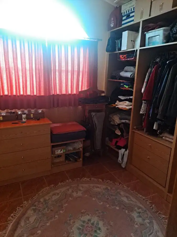 Dormitori de Casa o xalet en venda en La Alcayna