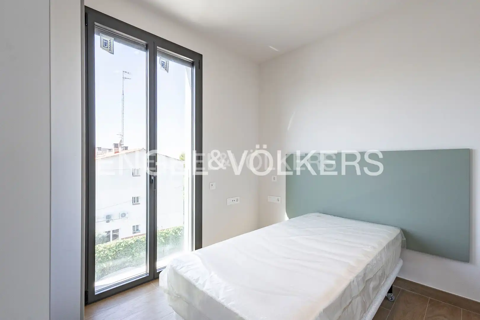 Planta baja de alquiler en Vallpineda - Santa Bàrbara