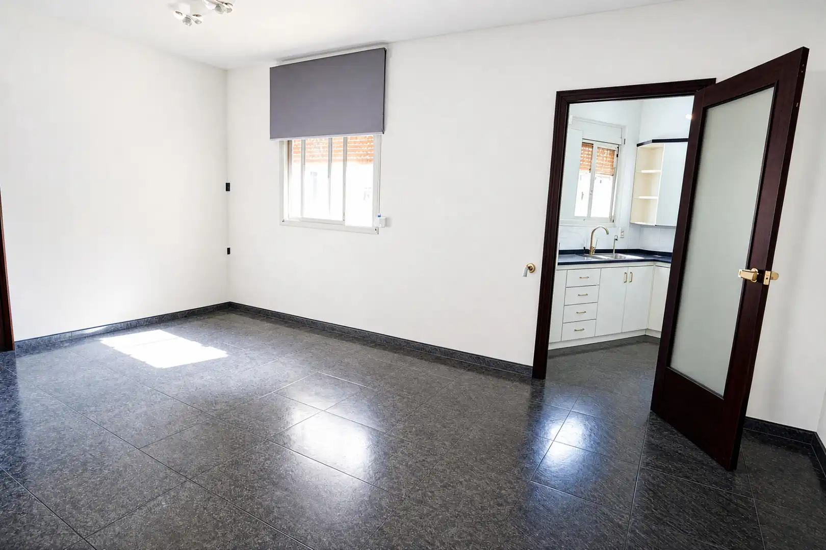 Planta baixa en venda a Carrer de Sant Adrià, El Bon Pastor