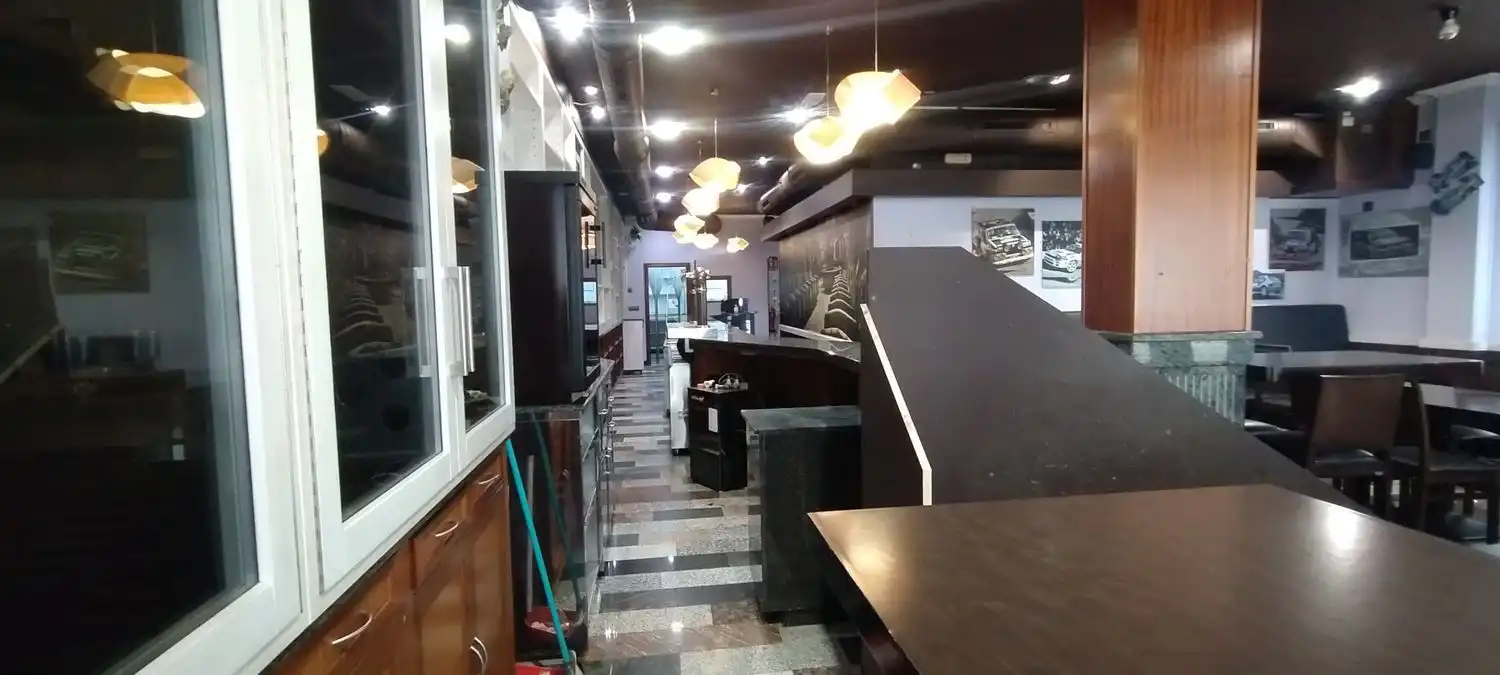 Local comercial en venta en Calle Torrente Ballester, imagen 4